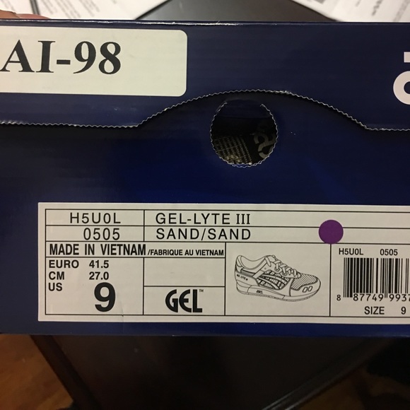 Asics - Picture 2 of 2