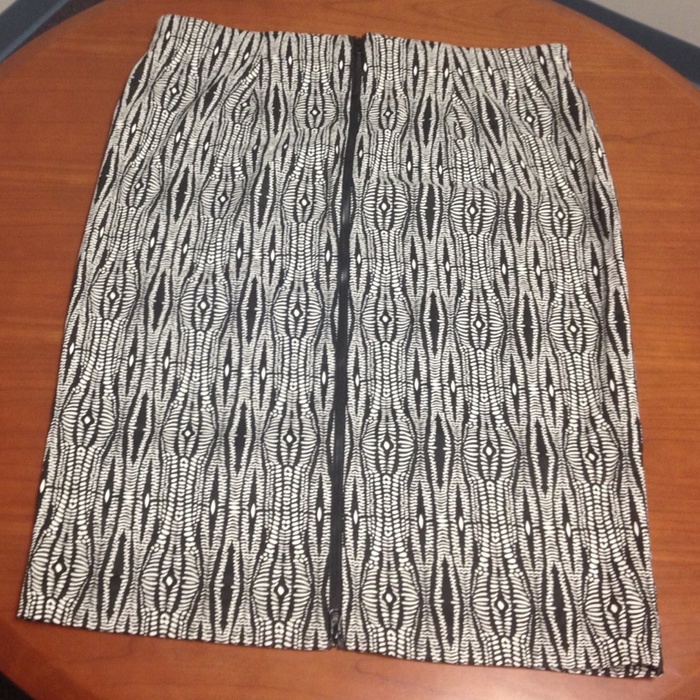 Lane Bryant Back Zip Tribal Pencil Skirt