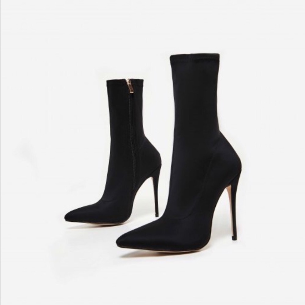 Pointed Toe Ankle Boot In Black Lycra