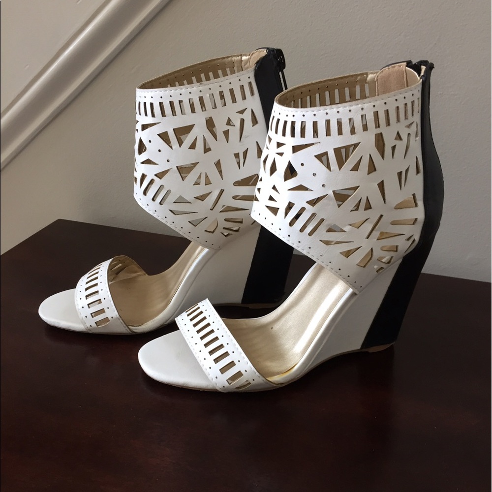 Black and white wedges