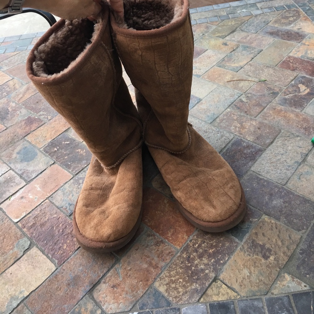 Ugg