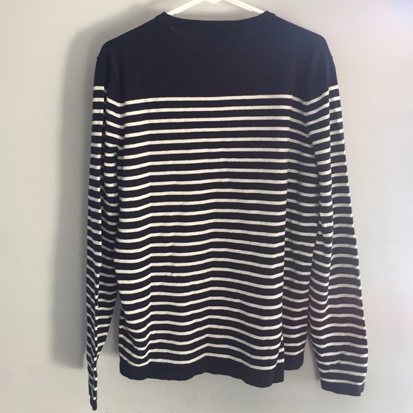 American Eagle Sweater - Picture 2 of 2