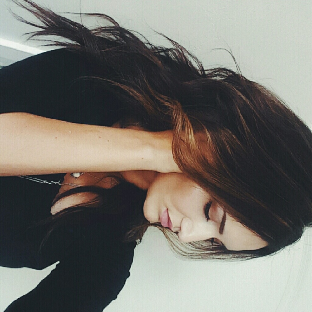 Meet your Posher, Alexandra