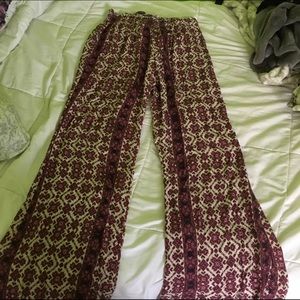 Brandy Melville flowy pants