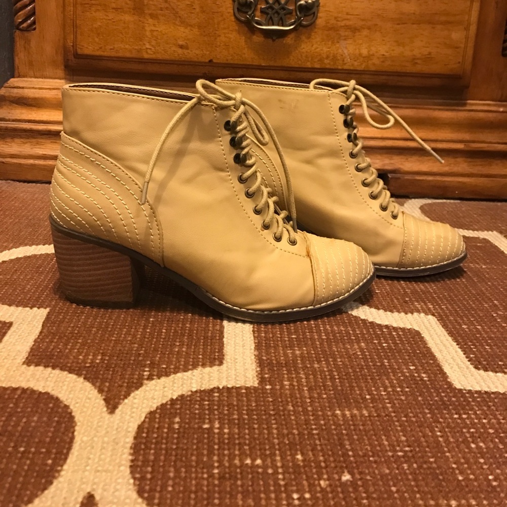 Micheal Antonio boots