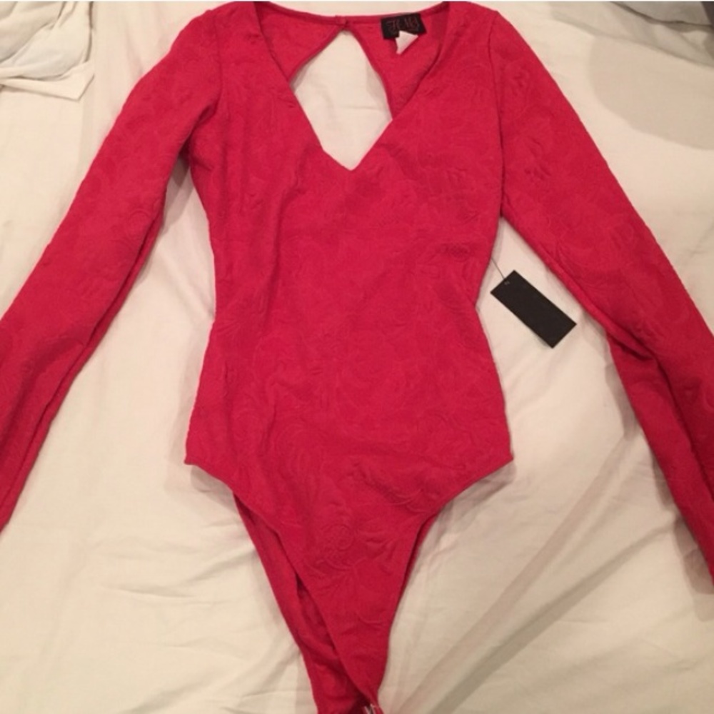Pink textured rose pattern bodysuit size L nwt