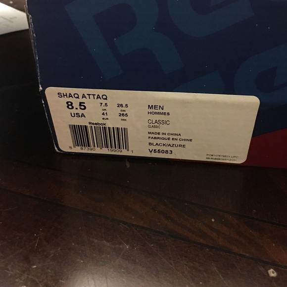 Reebok - Picture 2 of 3