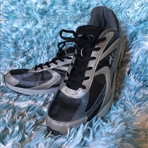 Athletech 11 wide like new