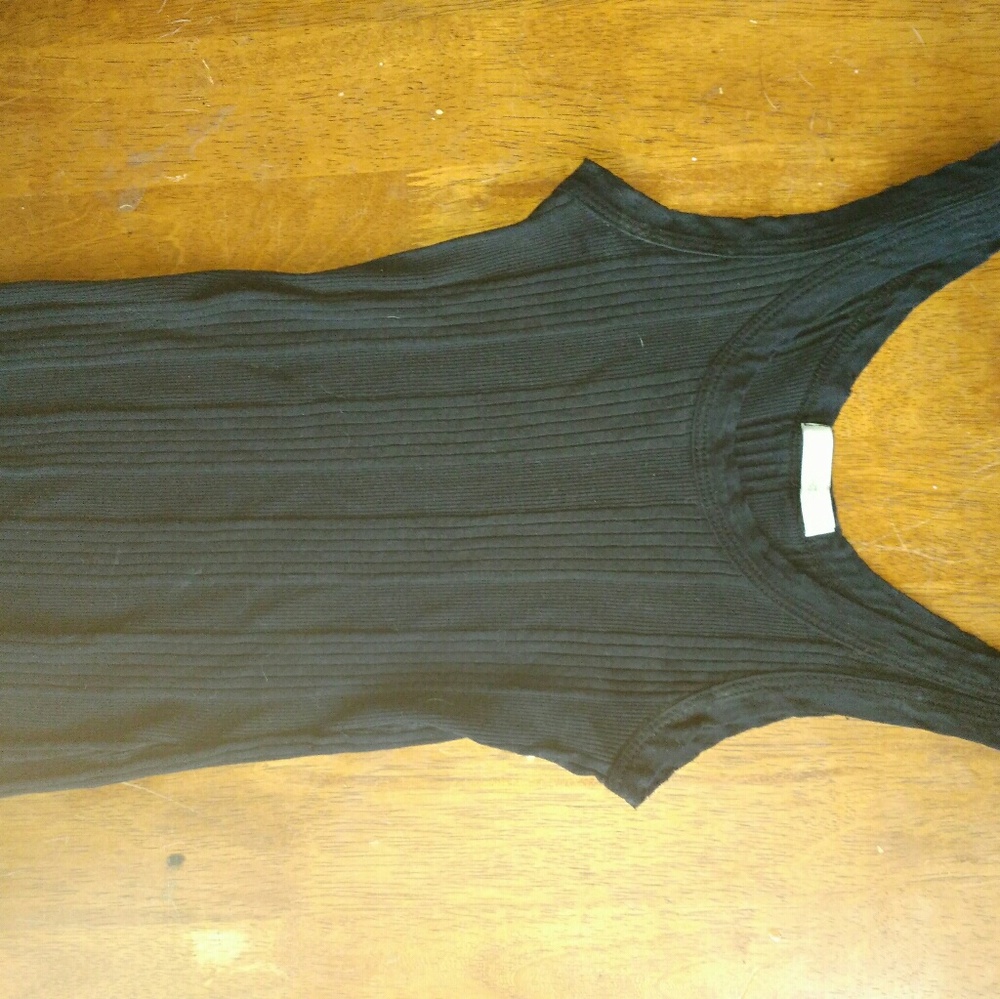 Black tanktop