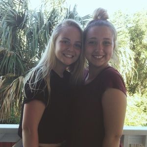 Meet your Posher, Caroline