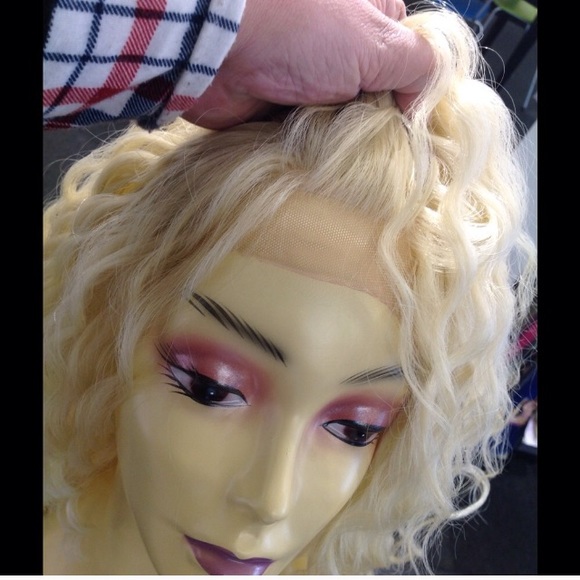Long curly blonde wig sale 2020 Lace Wigs are in