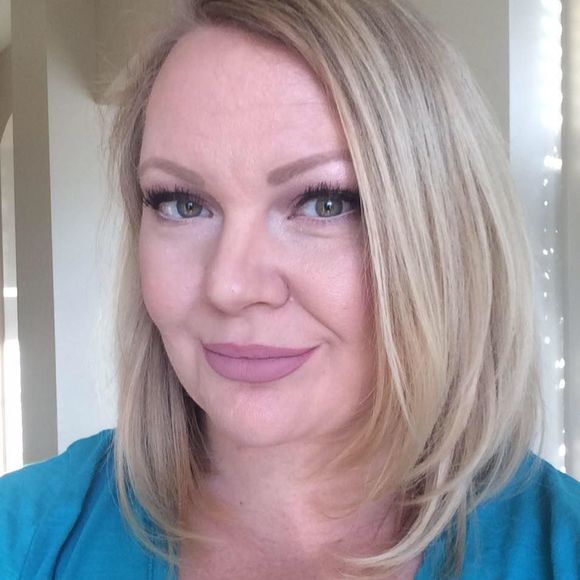 Meet your Posher, Annette - Picture 1 of 1