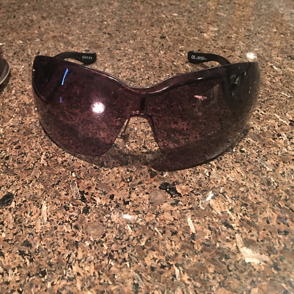 Authentic Gucci sunglasses black
