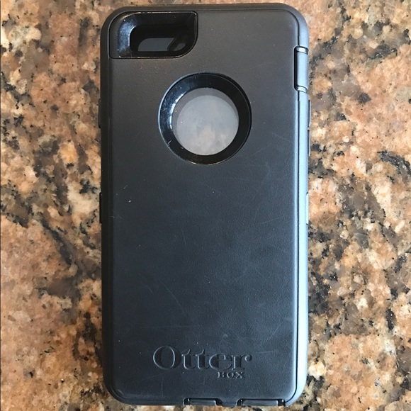 iPhone 6 Otter Box case with a holder - Picture 2 of 3