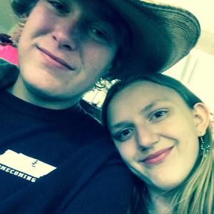 Meet your Posher, Levi