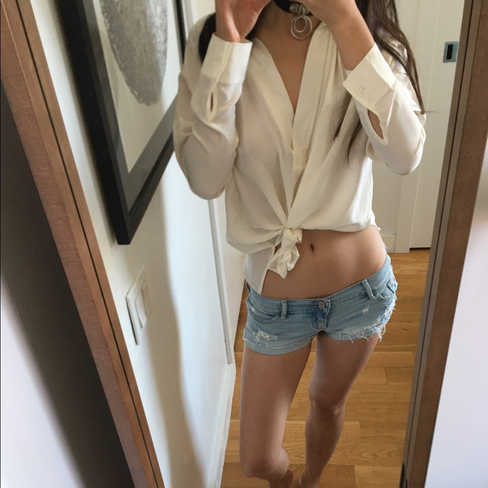 Zoe & Sam Silk Spread Collar Blouse