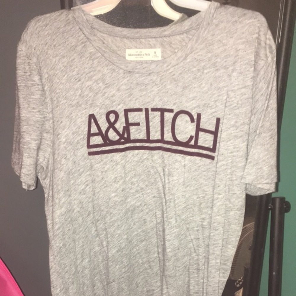 SOFT A&F TShirt (M)