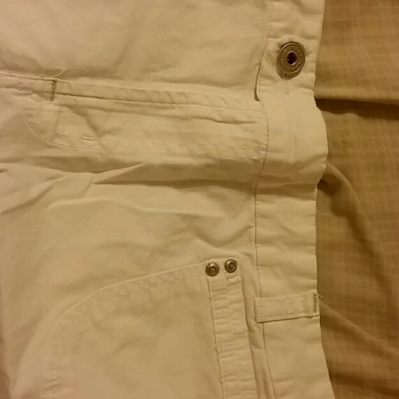 Shorts - Picture 2 of 4