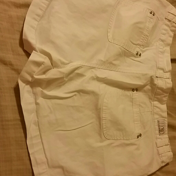 Shorts - Picture 4 of 4