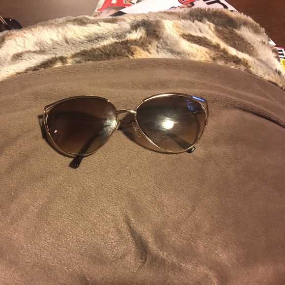 Aldo Fashion Sunglasses - Picture 1 of 3