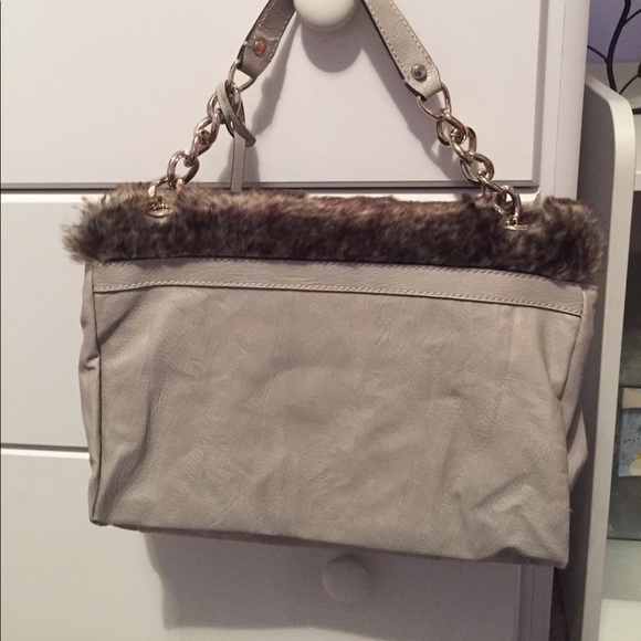 Guess fur purse - Picture 8 of 8