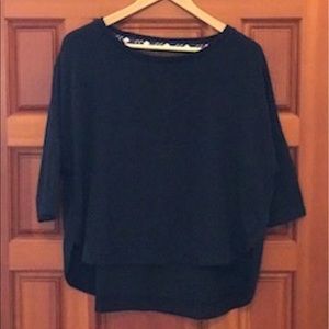 Deletta navy pullover with backside cutout sz m