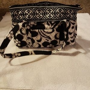 VERA BRADLEY PURSE