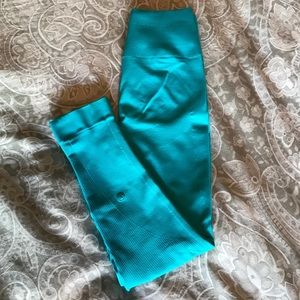 Zone In Lululemon Crops