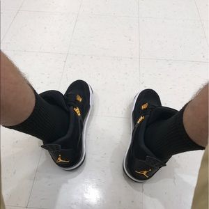 Meet your Posher, Luis