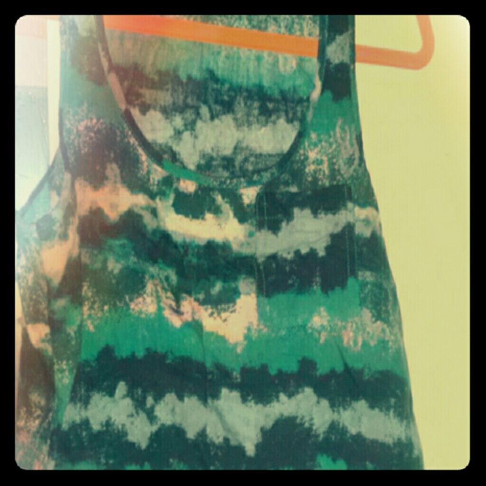 Waterfall pocket crop top