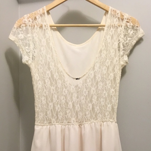 🕊 Sweetest White Lace Dress - Picture 9 of 12
