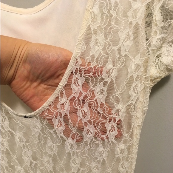 🕊 Sweetest White Lace Dress - Picture 10 of 12