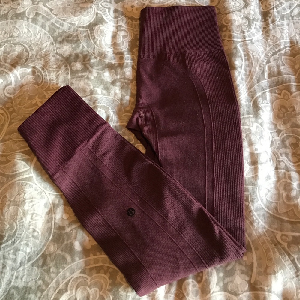Lululemon Ebb to Street Leggings