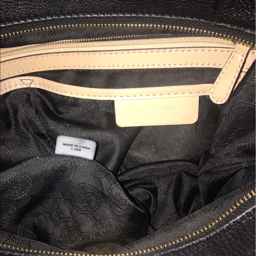 Michael kors! - Picture 2 of 3