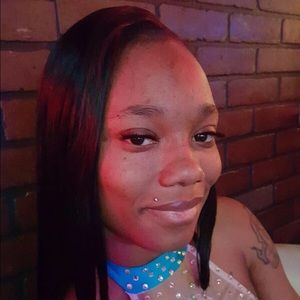 Meet your Posher, Shay