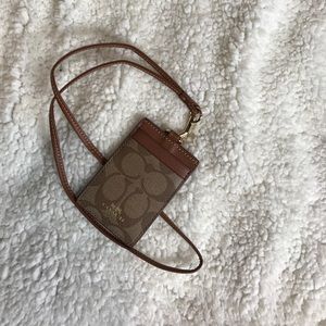 COACH ID HOLDER!👜