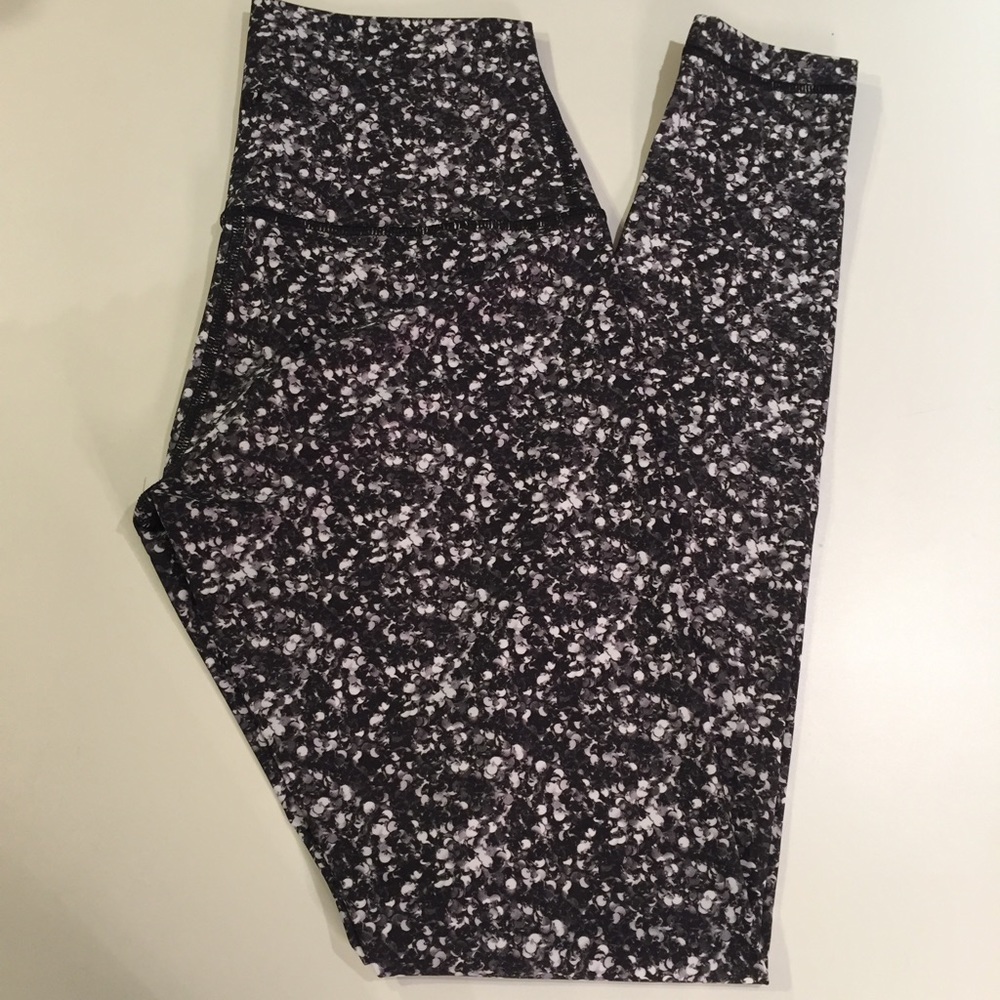 RARE lululemon Sequin Shine Tight Leggings Size 6