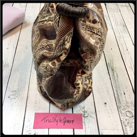 NWT 💯Authentic Jimmy Choo Snakeskin Saba Hobo Bag - Picture 4 of 8