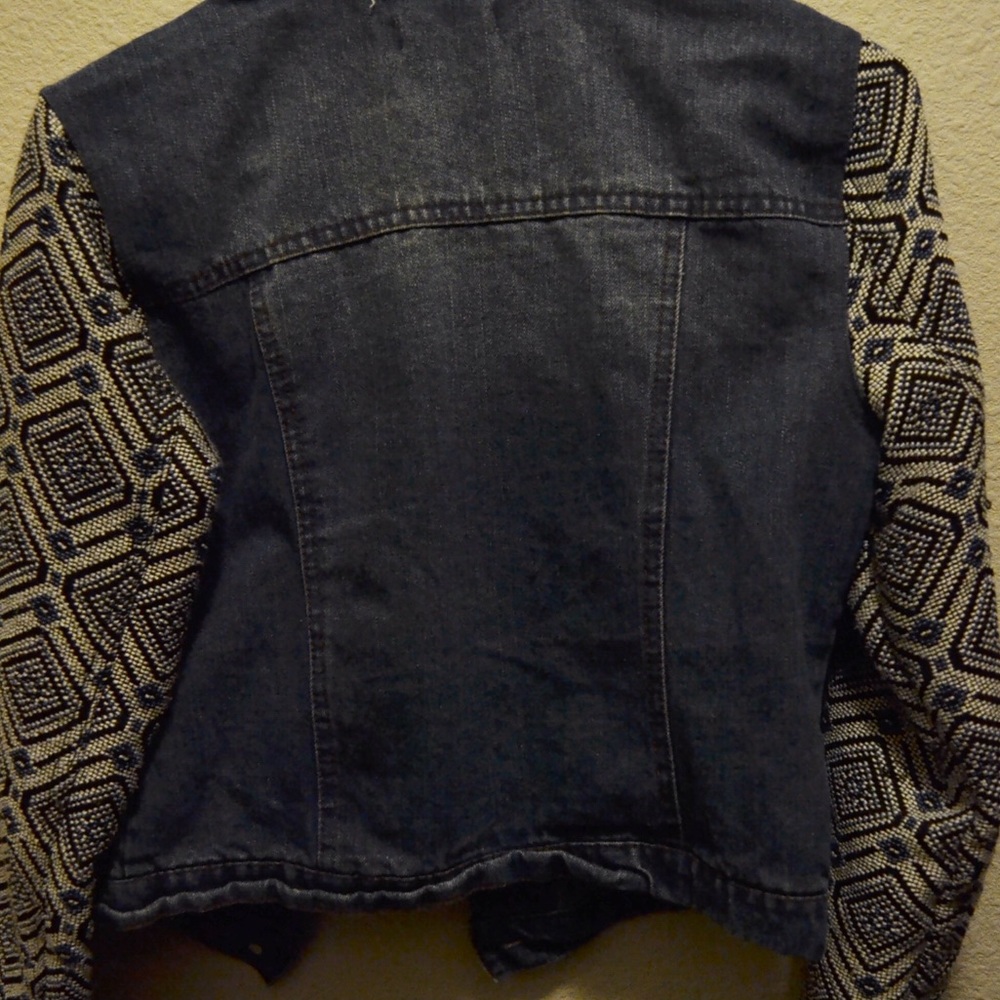 Jean Jacket - Picture 3 of 4