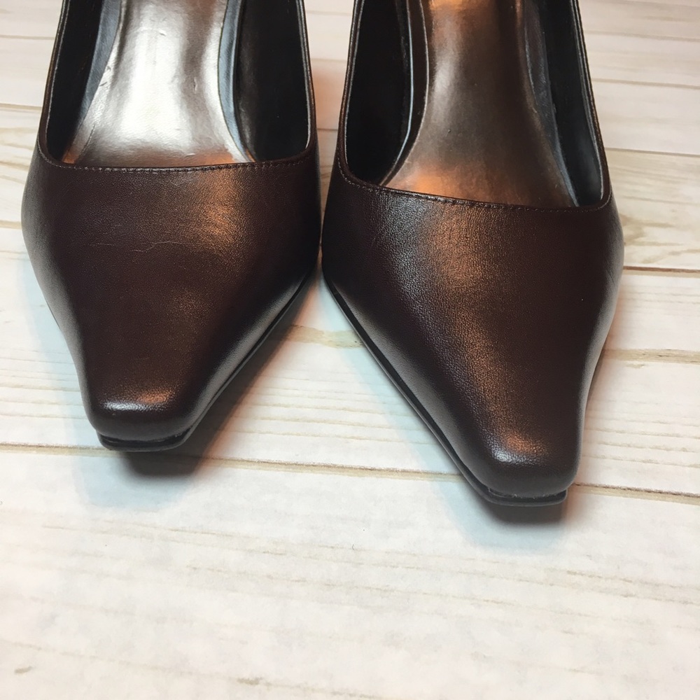 🎉{ALDO} chocolate pumps.