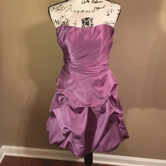 SOLD NWT David's Bridal Wisteria style 84091. - Picture 7 of 8