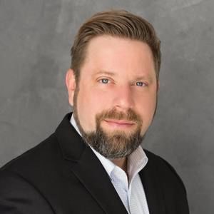 Meet your Posher, Adam