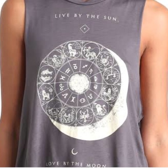 Live by the sun, love by the moon 🌝❤️🌚 - Picture 2 of 6