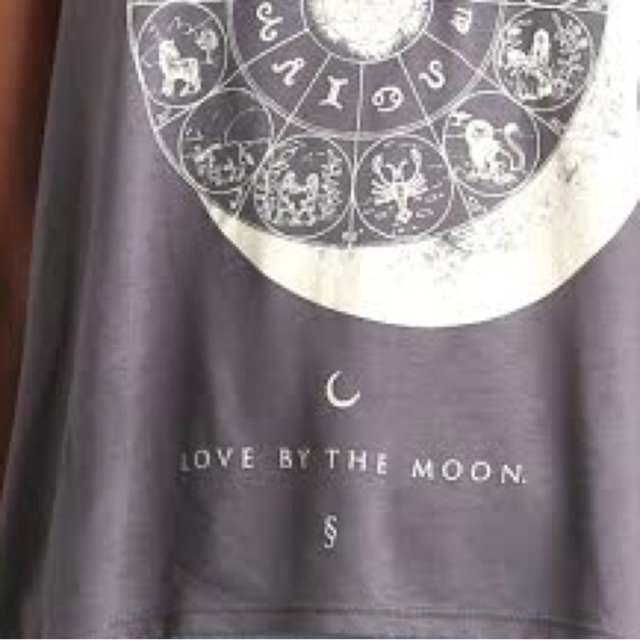 Live by the sun, love by the moon 🌝❤️🌚 - Picture 5 of 6