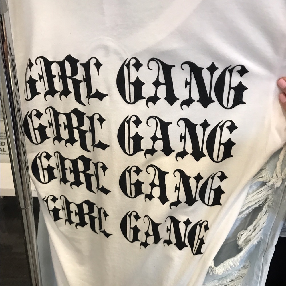 Meet your Posher, Maya