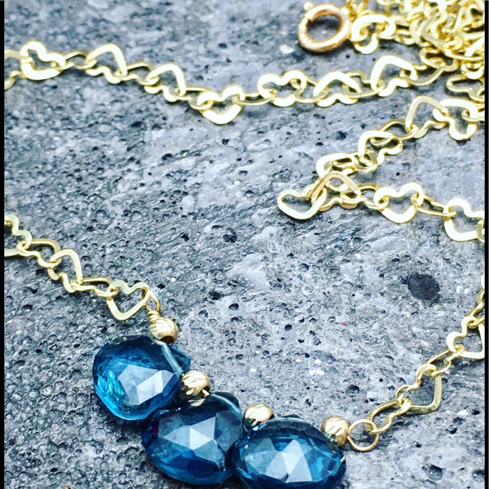 Handmade 14k gold necklace with blue topaz gems - Picture 5 of 7