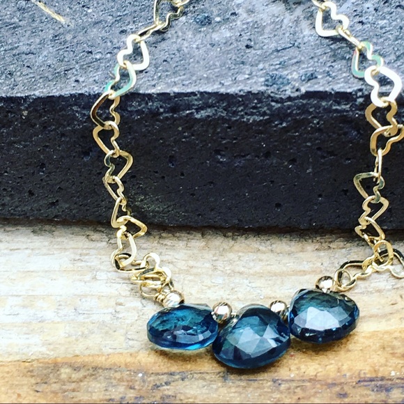 Handmade 14k gold necklace with blue topaz gems - Picture 4 of 7