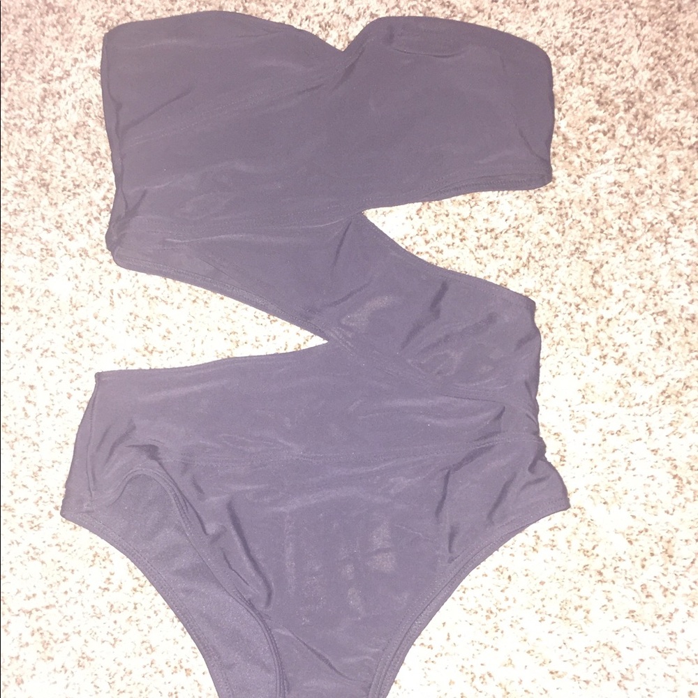 Volcom one peace bathing suit