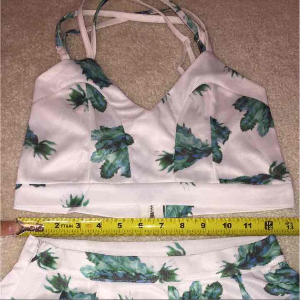 New Matching White/Green Leaf Two Piece - Picture 4 of 5