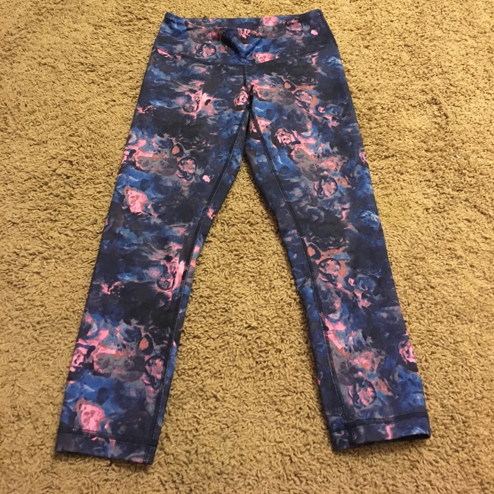 Lululemon Crop yoga pants